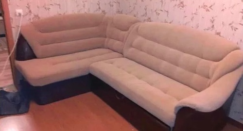 Перетяжка углового дивана. Вяземский